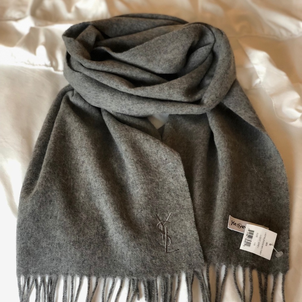 NWT Yves Saint Laurent Gray Scarf